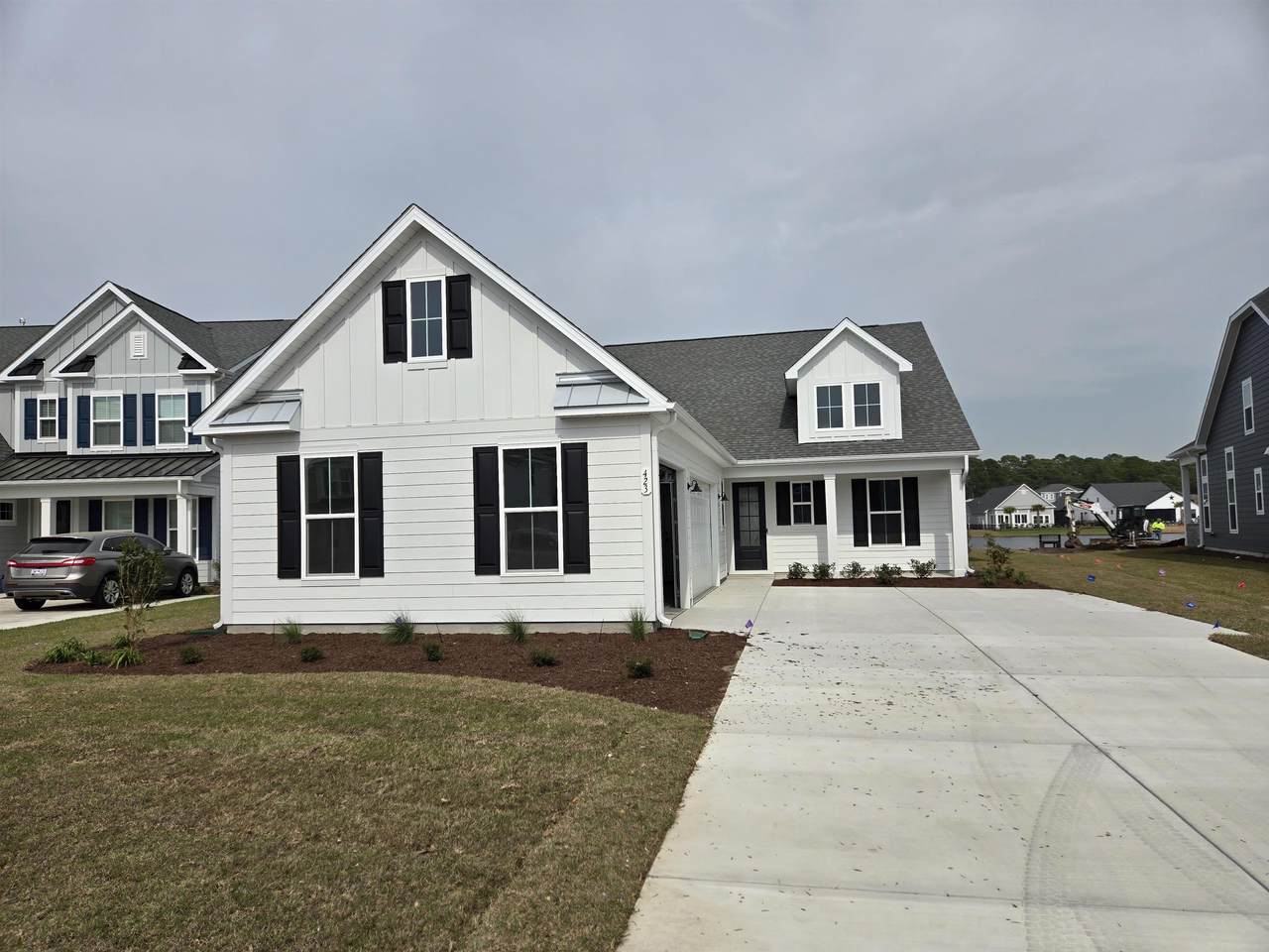 423 Starlit Way - Photo 1