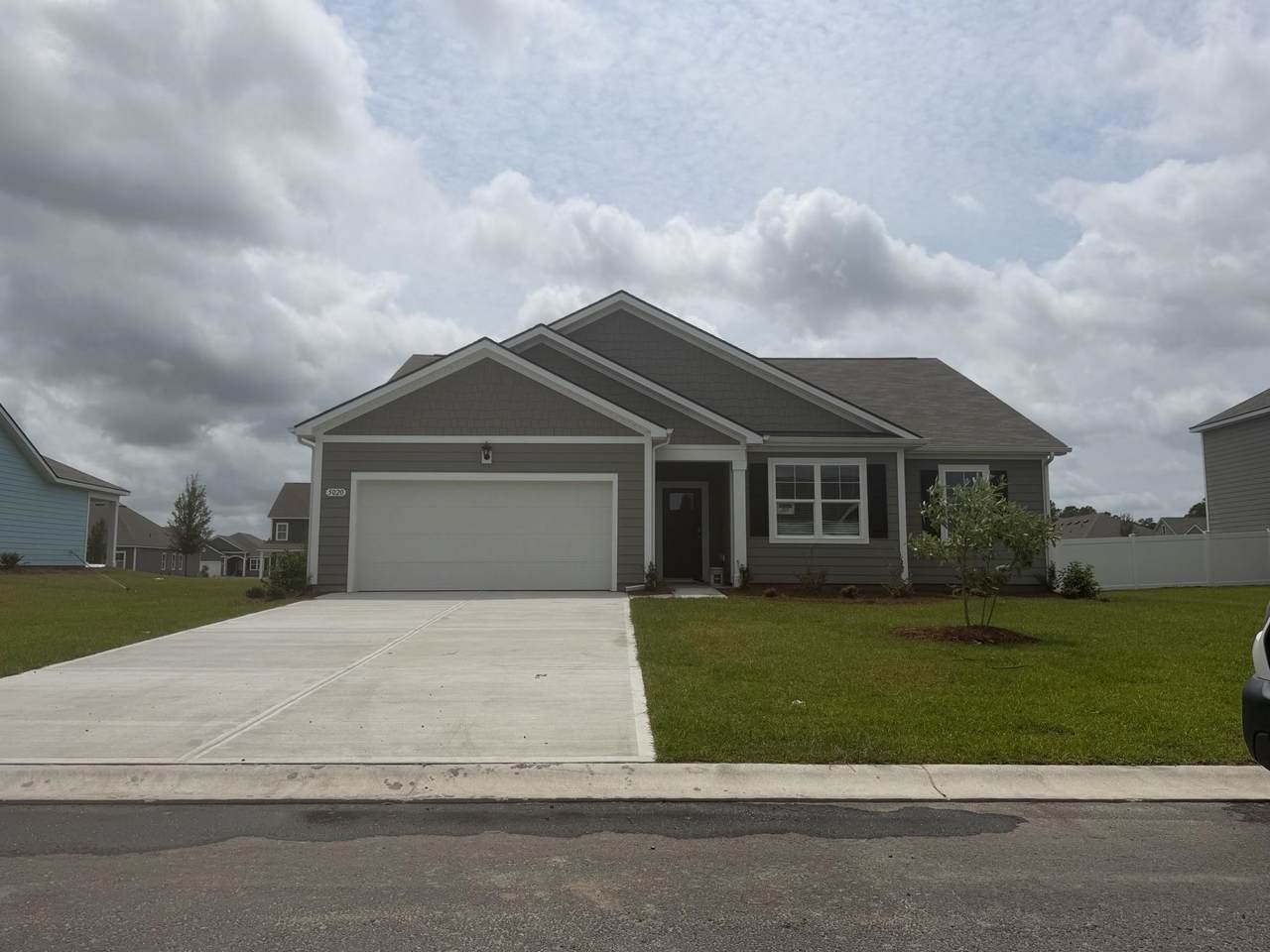 5020 Yellowstone Dr. - Photo 1