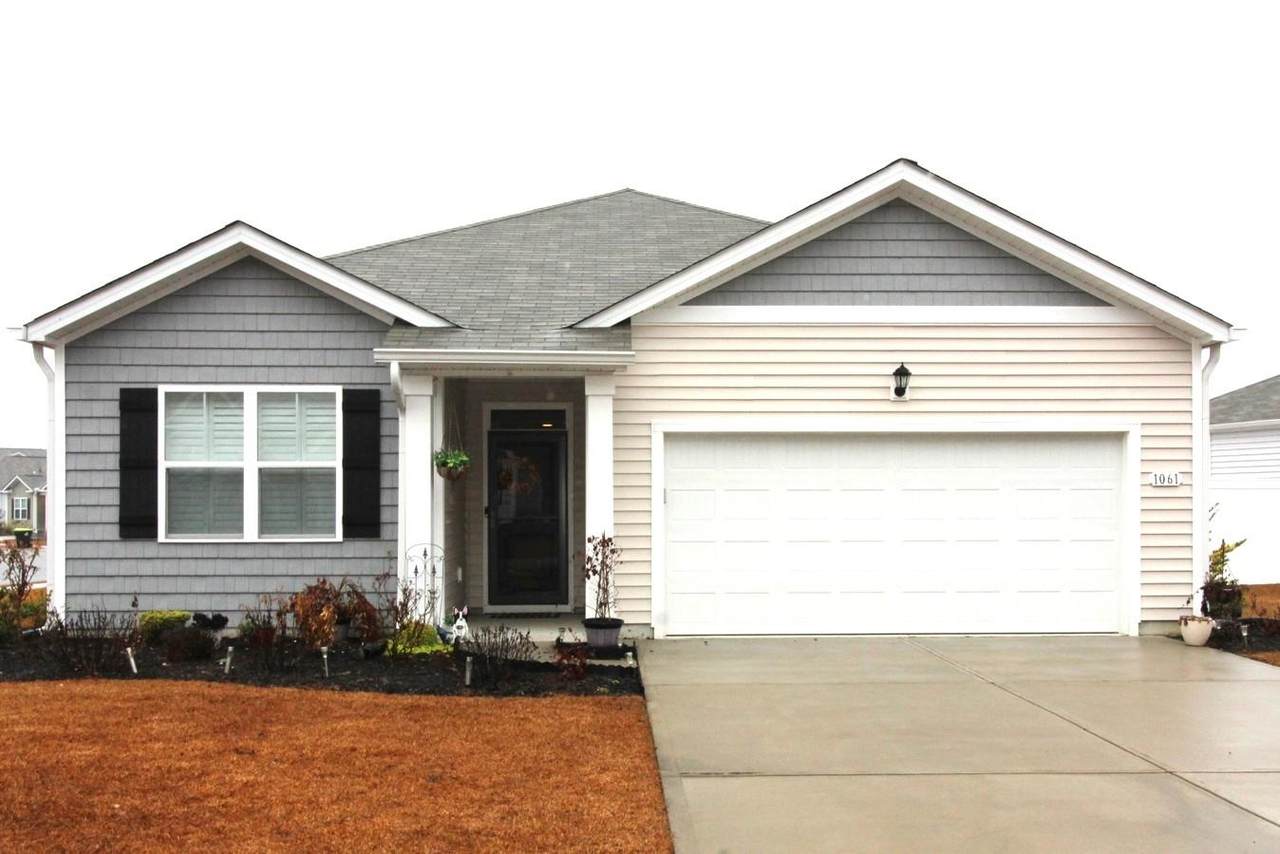 1061 Sennema Circle - Photo 1