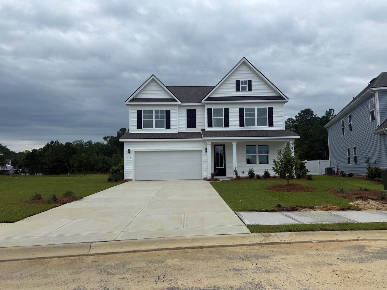 719 Hadara Dr - Photo 1