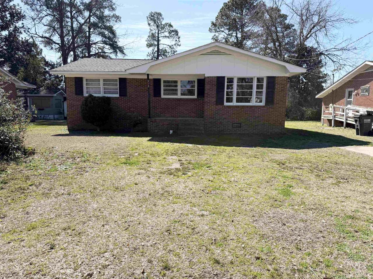 313 Dickson Dr. - Photo 1