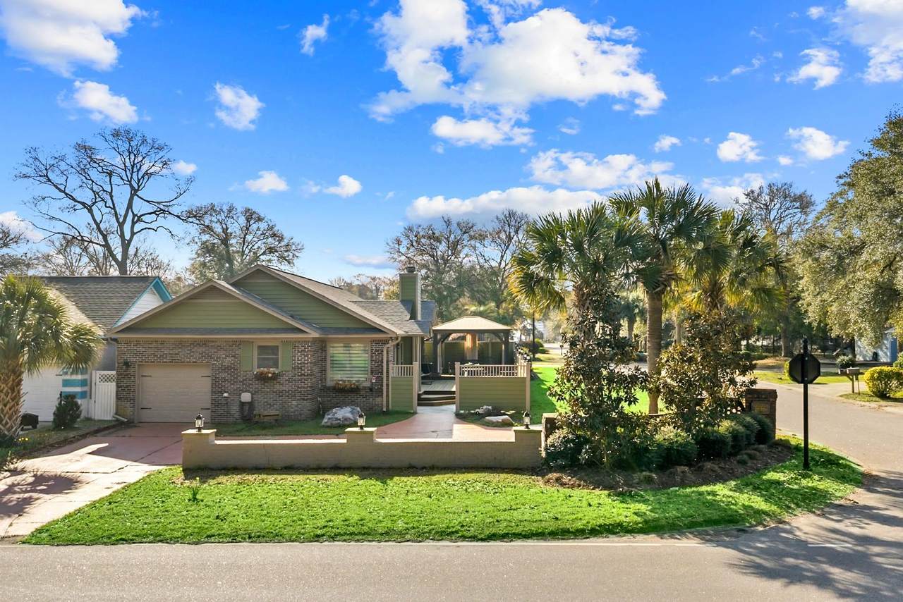 10064 Kings Rd. - Photo 1