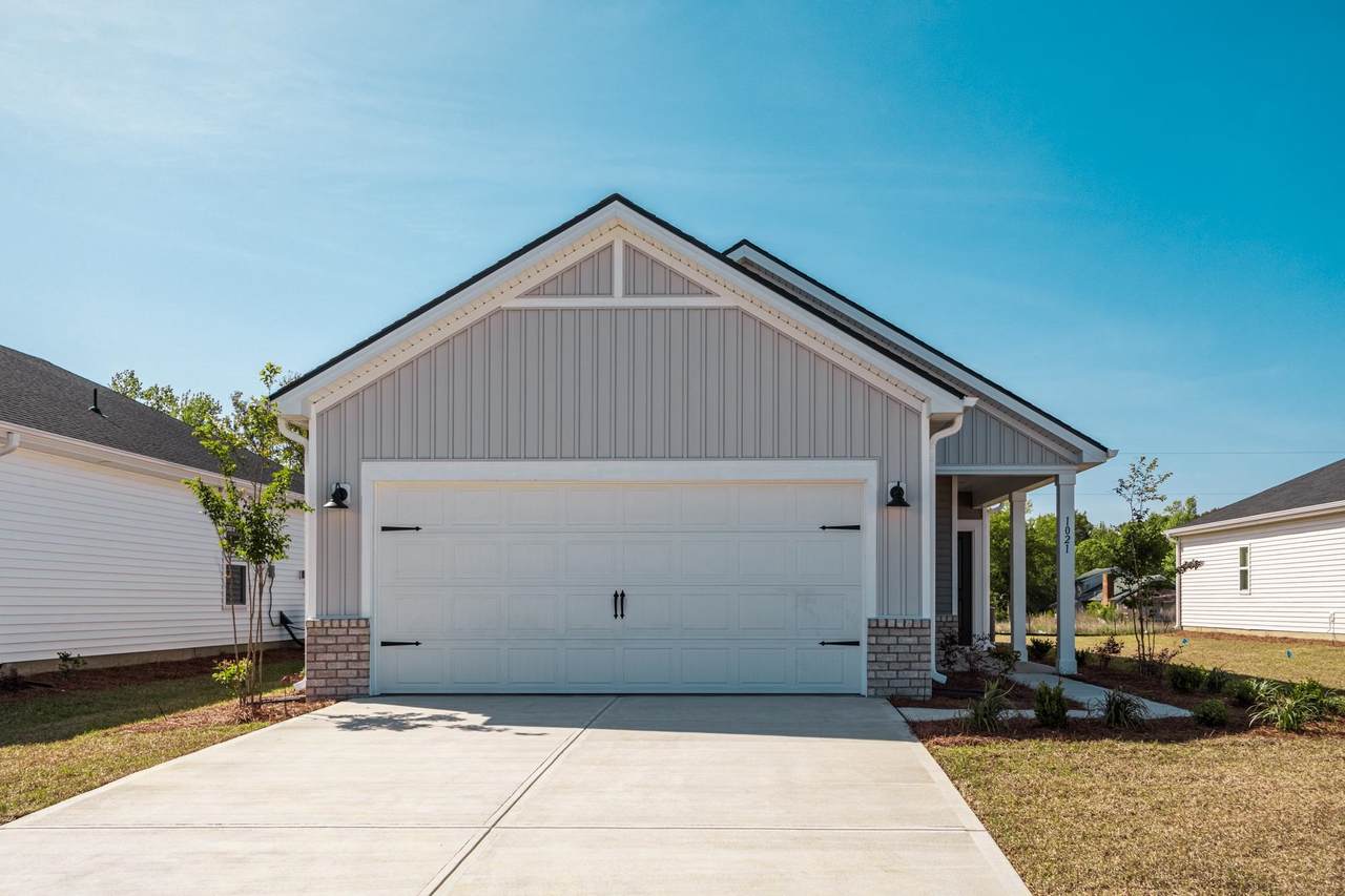 1021 Lauryn Oak Loop - Photo 1