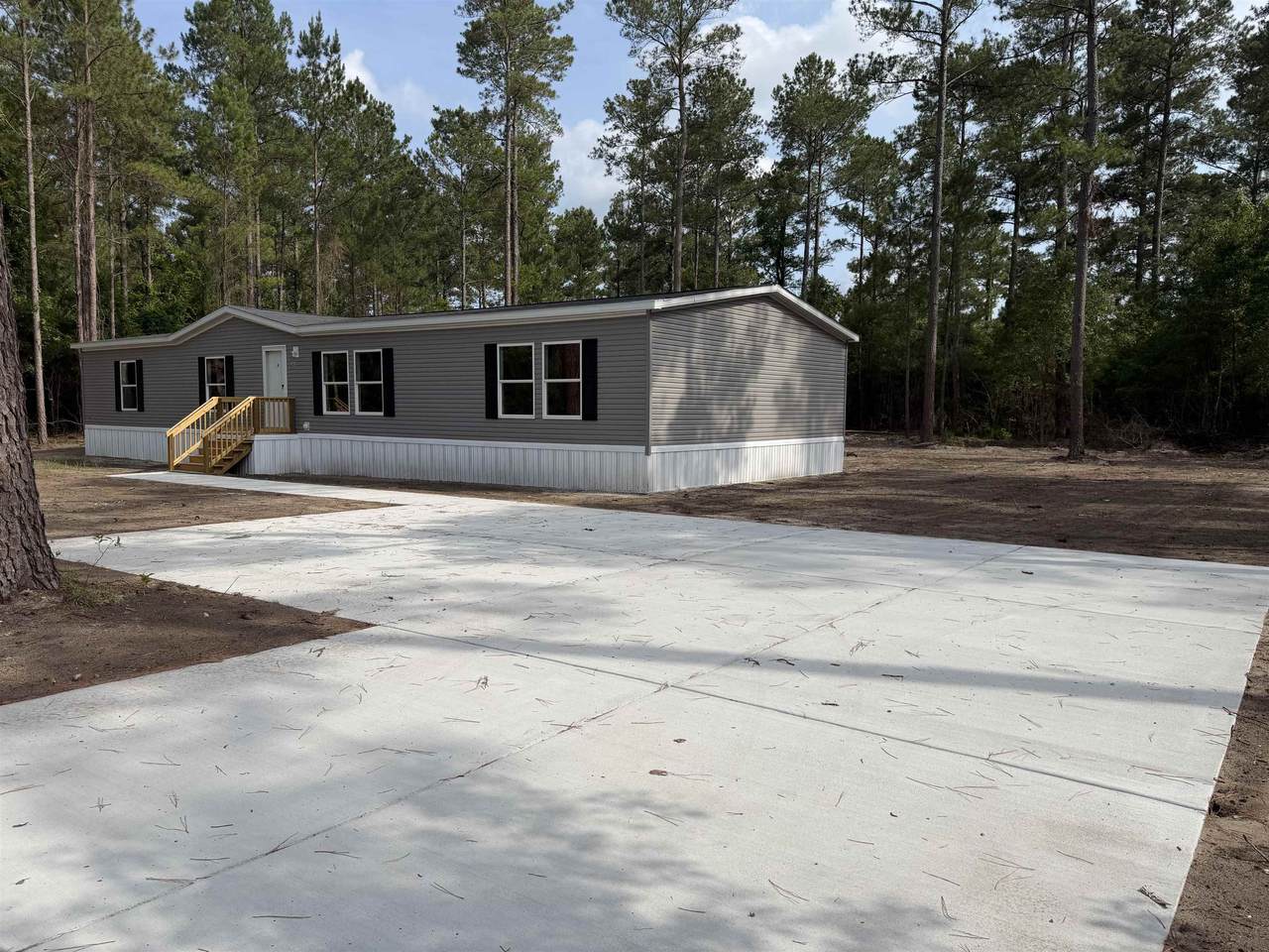 265 Apple Valley Rd. - Photo 1