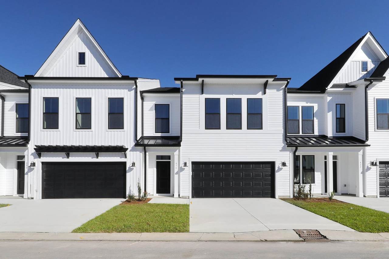 476 Ireland Way - Photo 1