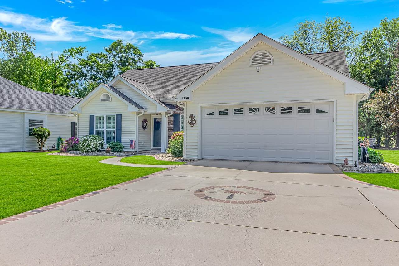 4330 Oakwood Circle - Photo 1