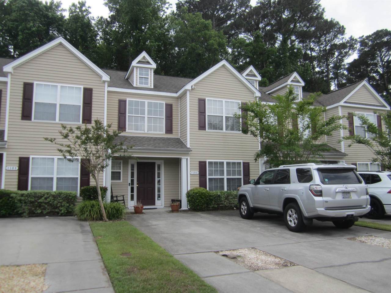 1104 Harvester Circle - Photo 1
