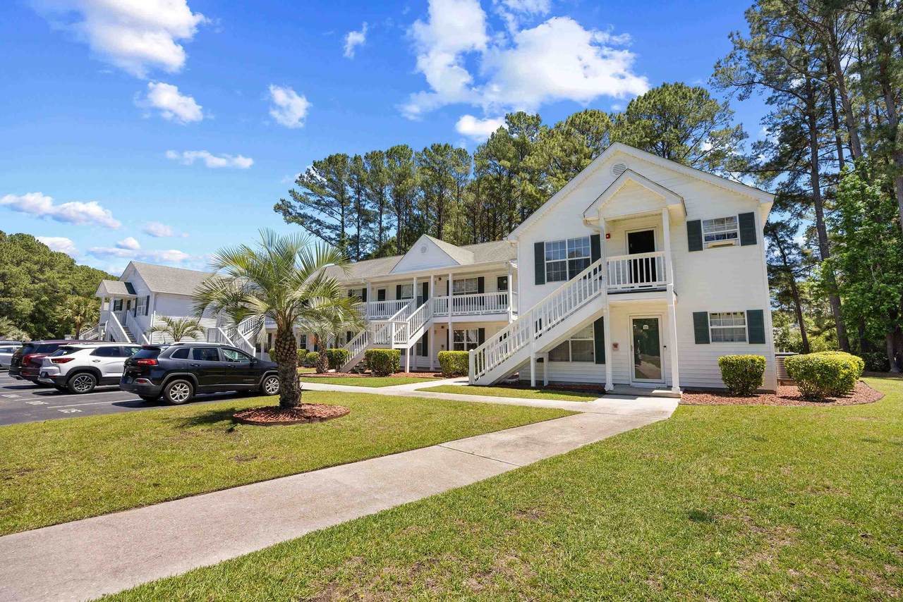 890 Fairway Dr. - Photo 1