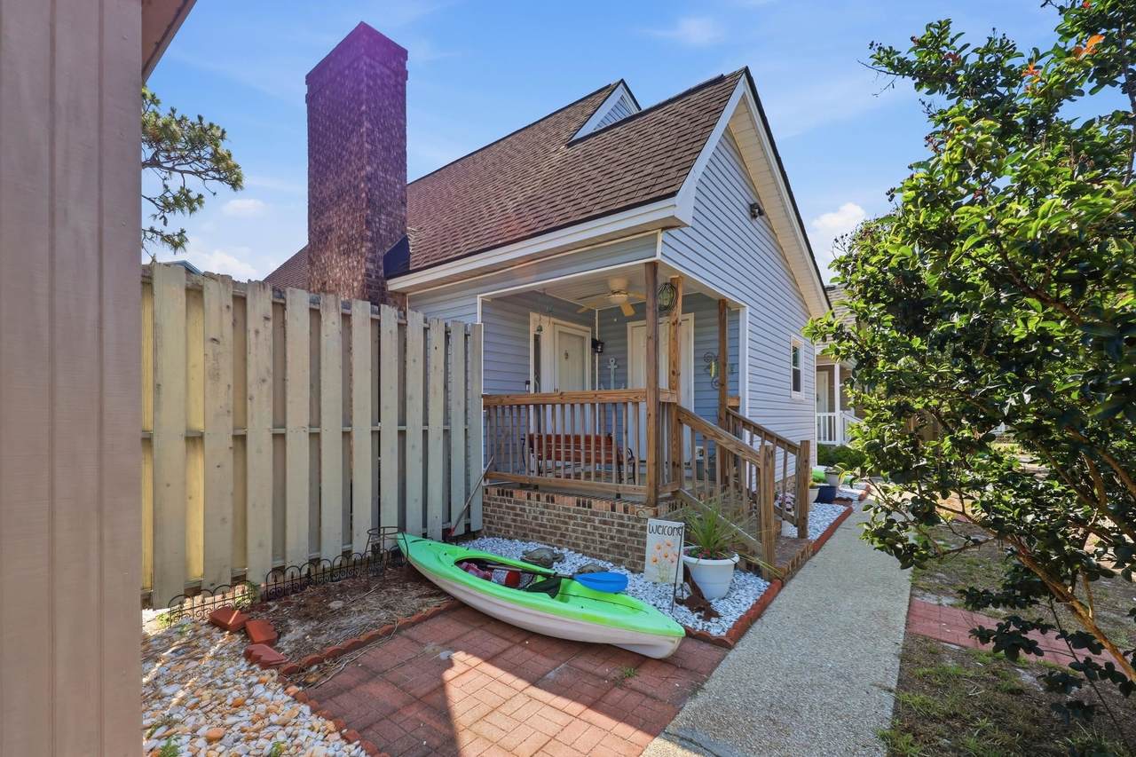 1705 Edge Dr. - Photo 1