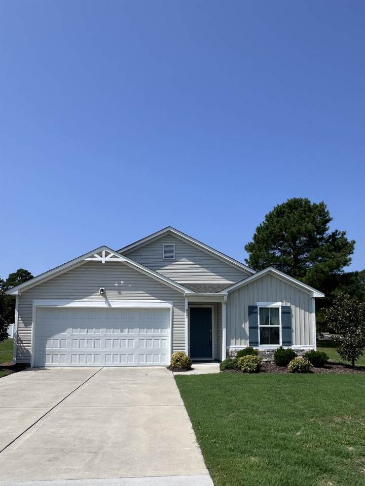 807 Fox St. - Photo 1