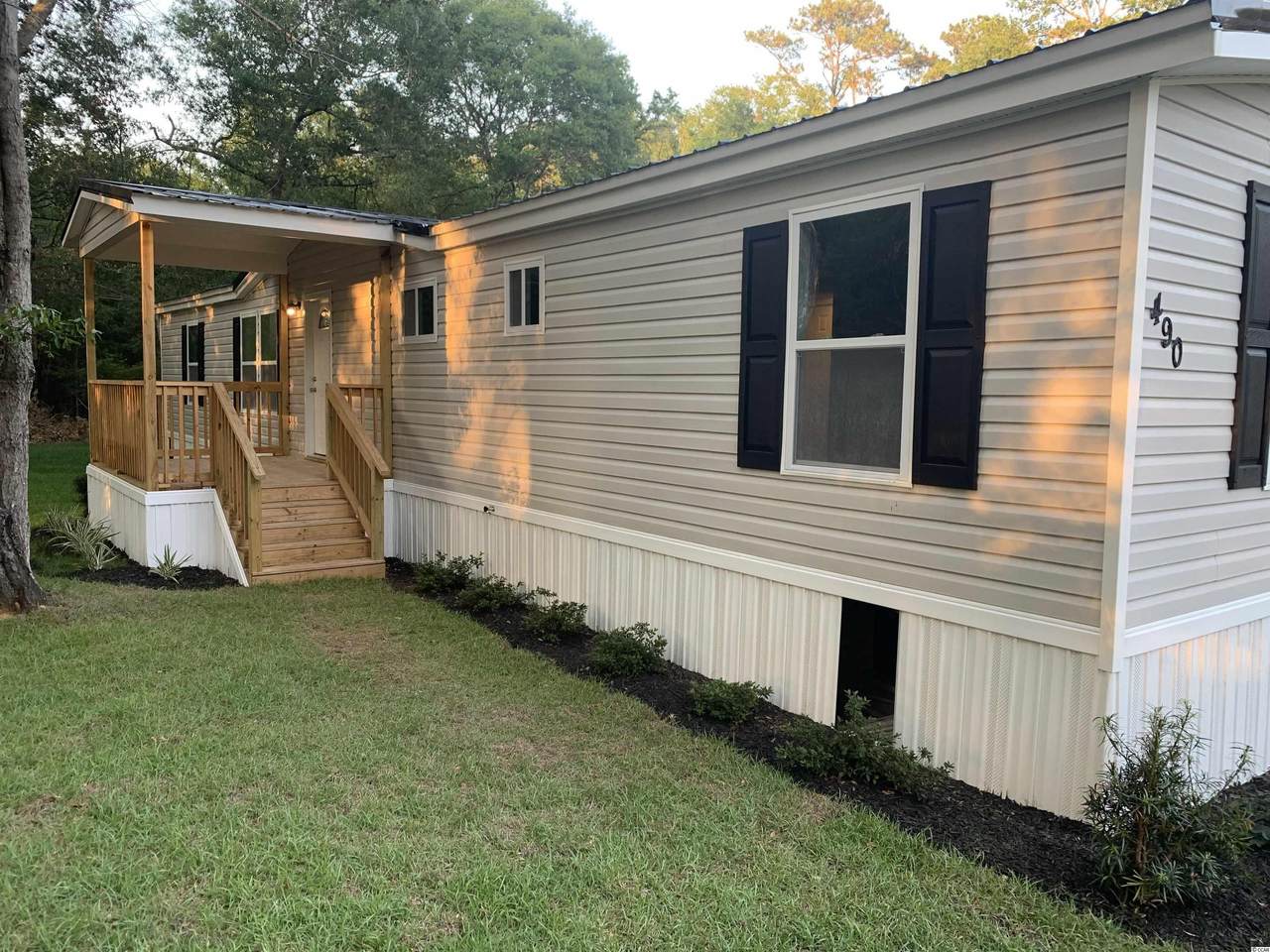 490 Waverly Rd. - Photo 1
