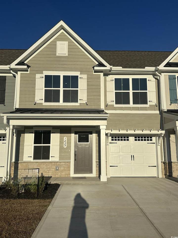 1429 Pleasant View Dr - Photo 1