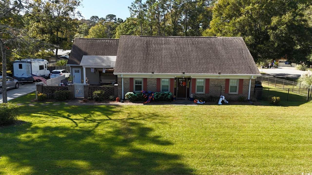 3865 Deer Run Dr. - Photo 1