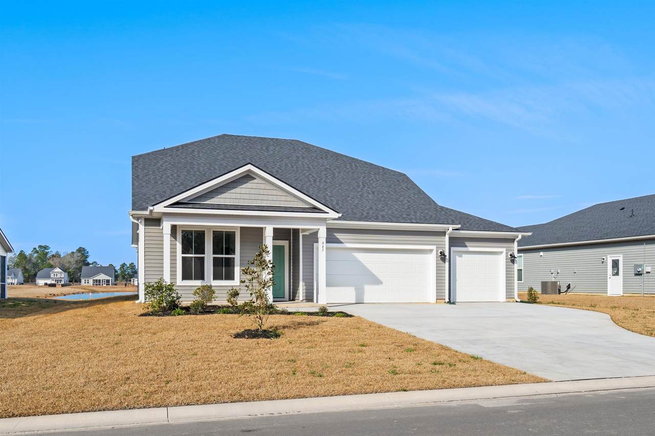 443 Joseph St - Photo 1