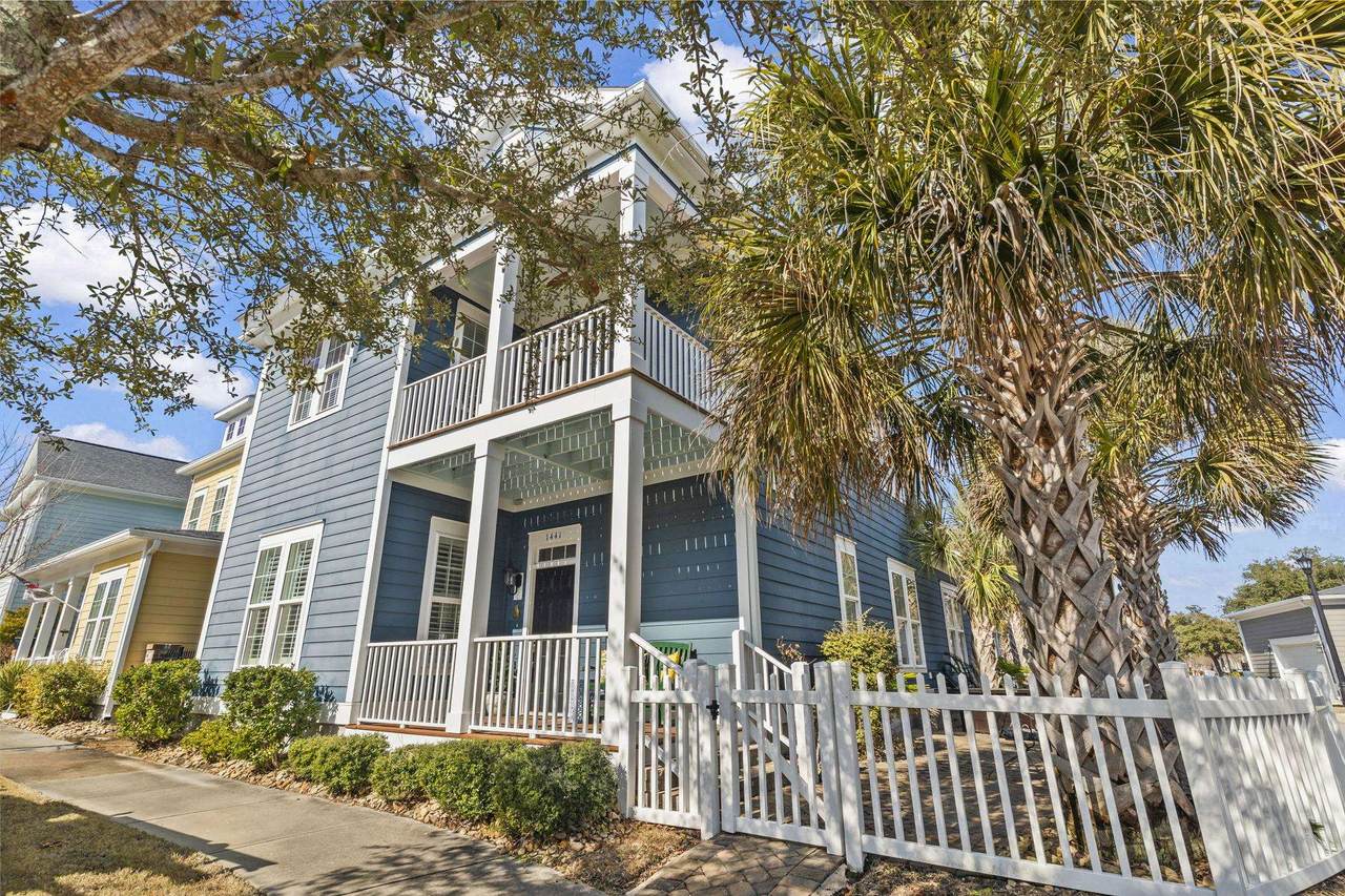 1441 Peterson St. - Photo 1