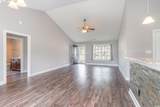 304 Macarthur Dr. - Photo 4