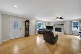 2856 Springvalley Rd - Photo 18