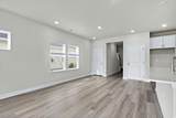 7010 Watercress St - Photo 15