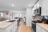 824 Twickenham Loop - Photo 8