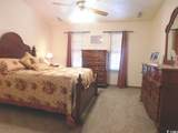 916 Charles St. - Photo 8
