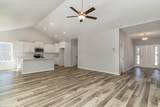1004 Woodside Dr. - Photo 4