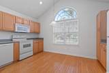 195 Pembroke Ln. - Photo 5