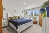 323 Woodcross Court - Photo 20