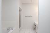 808 Castleford Circle - Photo 36