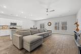 263 Saddle St - Photo 5