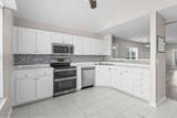 63 Pembroke Ln. - Photo 14