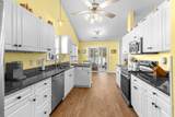 916 Dunrobin Ln. - Photo 15