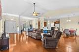 1121 Shire Way - Photo 4