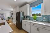 3052 Claredon St - Photo 11