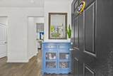 306 Castle Dr. - Photo 6