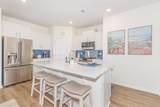 958 Oak Hollow St. - Photo 8