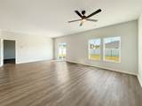 164 Saddle St - Photo 12