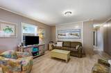 1521 Tanglewood Ave - Photo 3