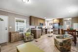 1521 Tanglewood Ave - Photo 5