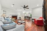 587 Hawthorn Dr. - Photo 7