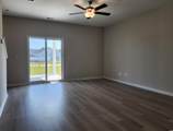 110 Avery Woods Dr. - Photo 8