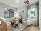 462 Roslyn Ct. - Photo 8