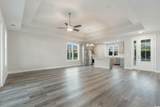 61 Yale Pl. - Photo 4