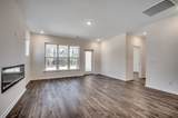 3081 Claredon St - Photo 15