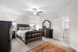 953 Oak Hollow St. - Photo 22
