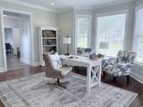 712 Crystal Water Way - Photo 25