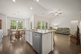 884 Cypress Way - Photo 14