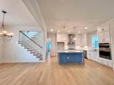 1434 Lancaster Way - Photo 2