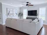 712 Crystal Water Way - Photo 15