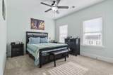 712 Crystal Water Way - Photo 29
