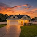 221 Maple Oak Dr. - Photo 1